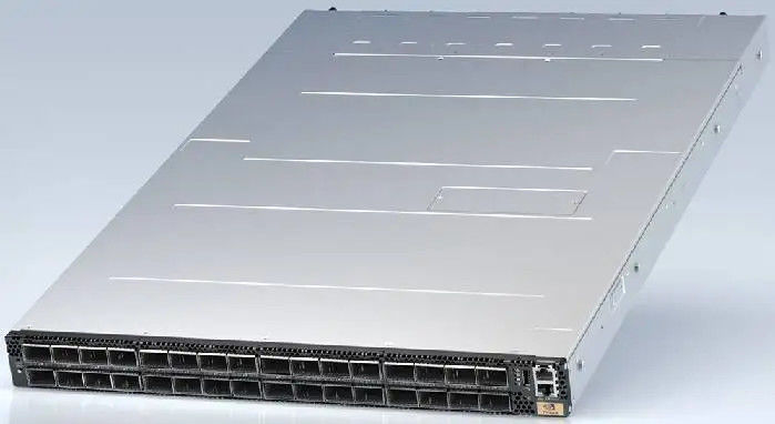 MQM9790-NS2F Mellanox Network Switch P2C Airflow 64 پورت NDR 32 پورت OSFP غیر مدیریت شده